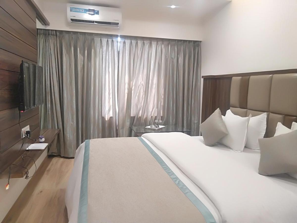 Hotel Shiv Sangram Ахмеднагар Екстер'єр фото
