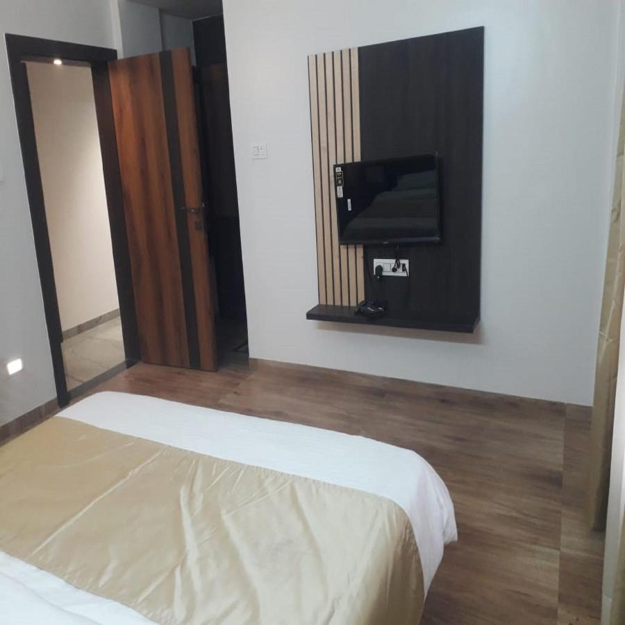 Hotel Shiv Sangram Ахмеднагар Екстер'єр фото